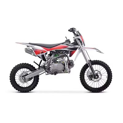 Motocyclette tout-terrain à essence de 125 cc avec un moteur à 4 temps et une grande cylindrée