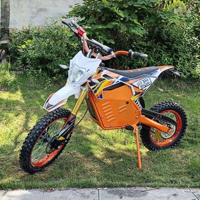 Moto électrique à grande vitesse de 2000W fabriquée en avec des choix de couleurs personnalisés