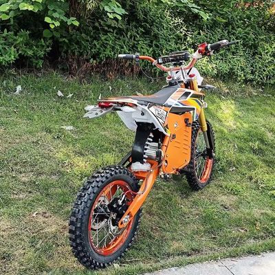 Les aventures tout-terrain améliorées avec la moto électrique 60V 2000W d'Aotong Motor